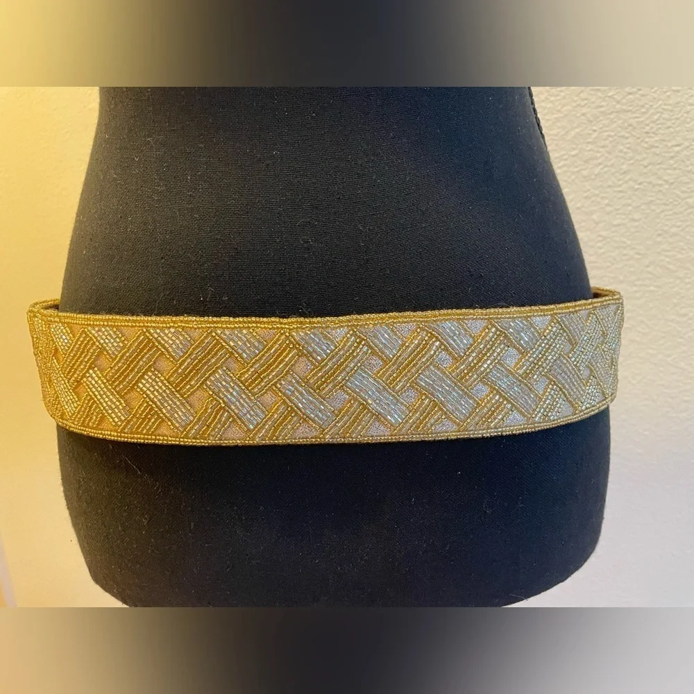 NWT - Vintage Le Regale Gold Cross Pattern Beaded Belt - Size L